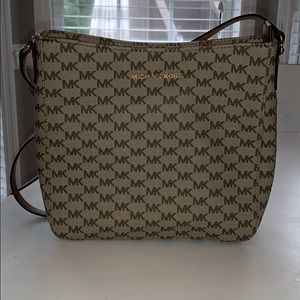 Michael Kors Crossbody